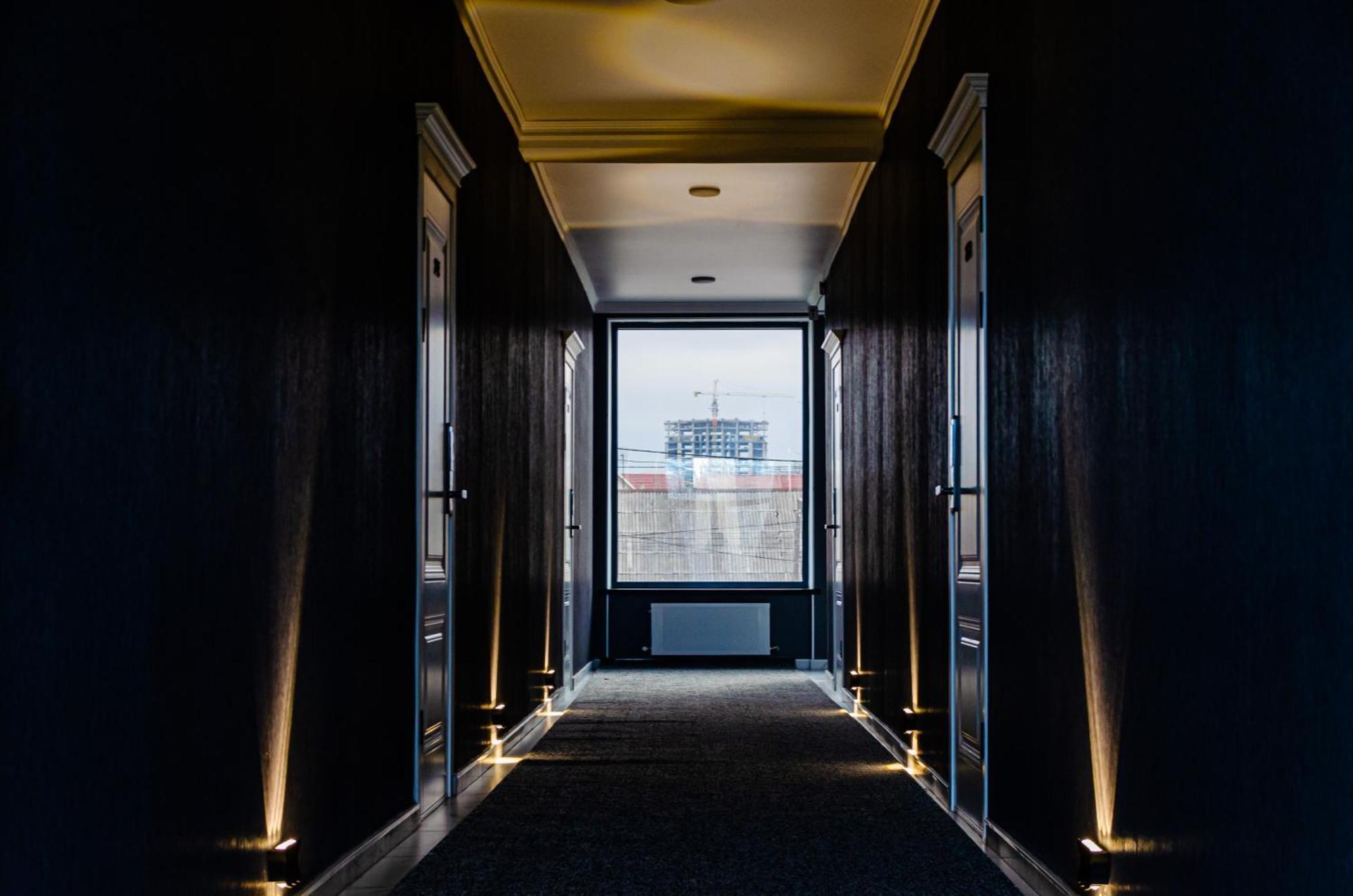 Dosman Hotel Bishkek Exterior foto