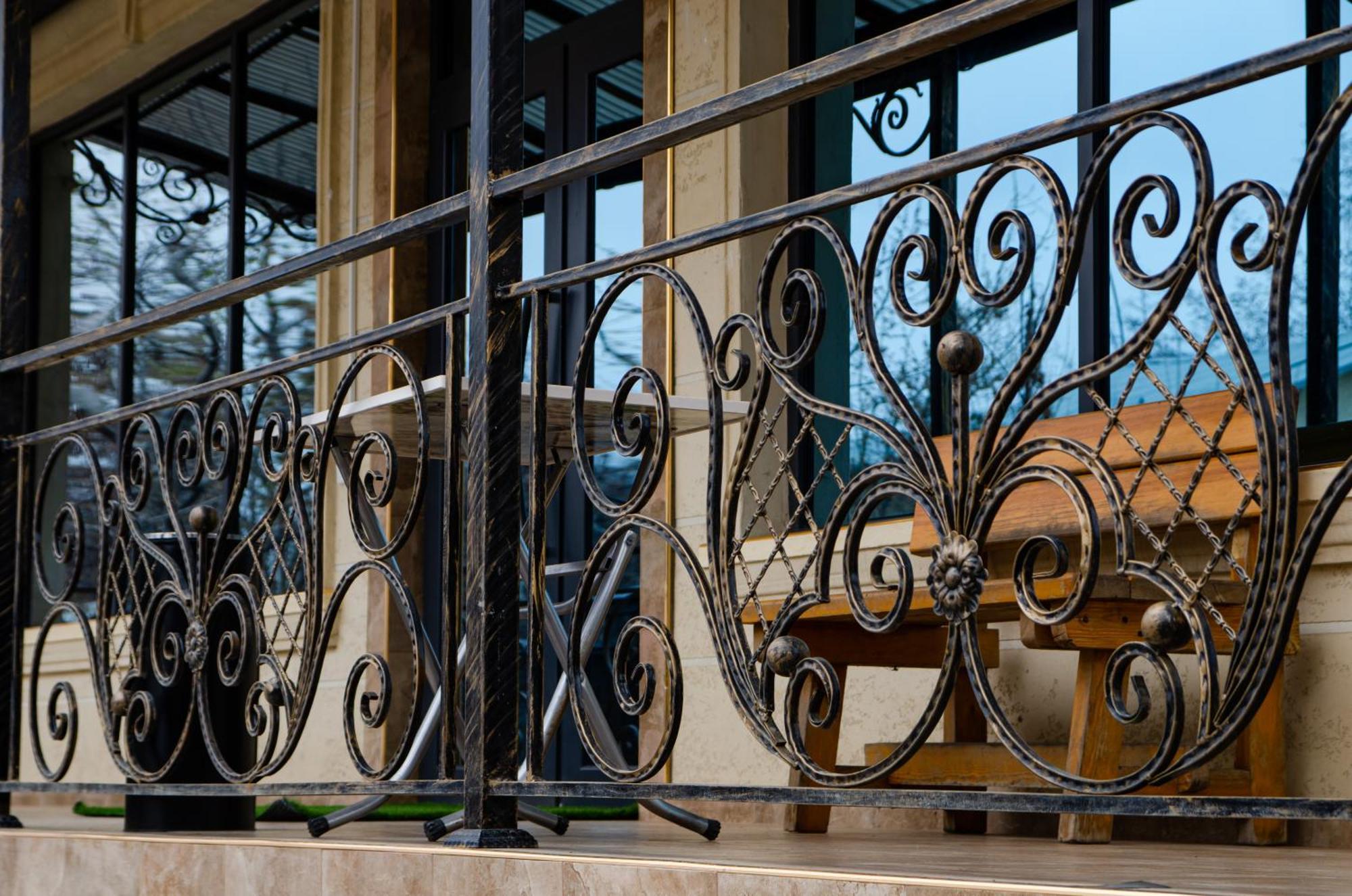 Dosman Hotel Bishkek Exterior foto